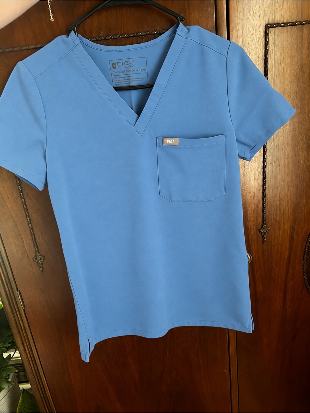 FIGS Short Sleeve V-Neck Top in Sky Blue